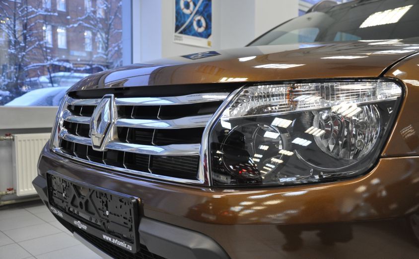 renault duster решетка радиатора 