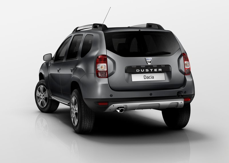 Duster 2014 вид сзади