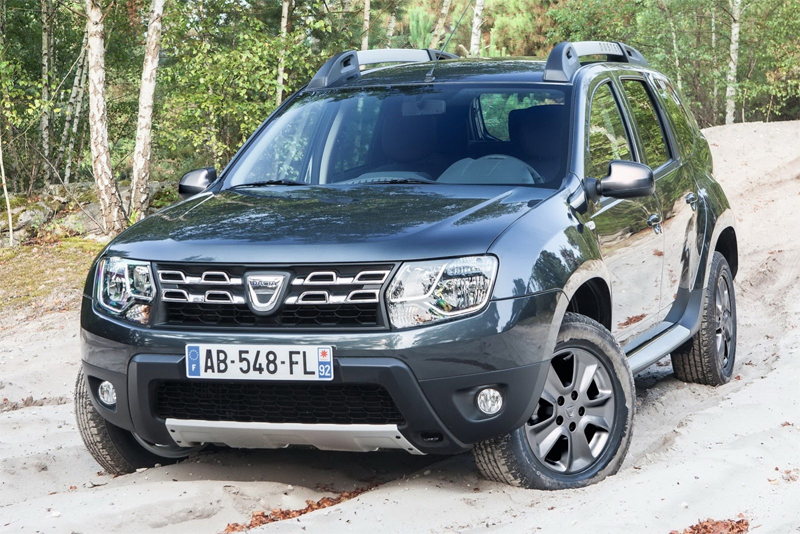 Duster 2014 вид спереди